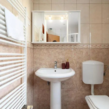 Duga In For 12 People With Sea View & Only 1,2 Km From Villa