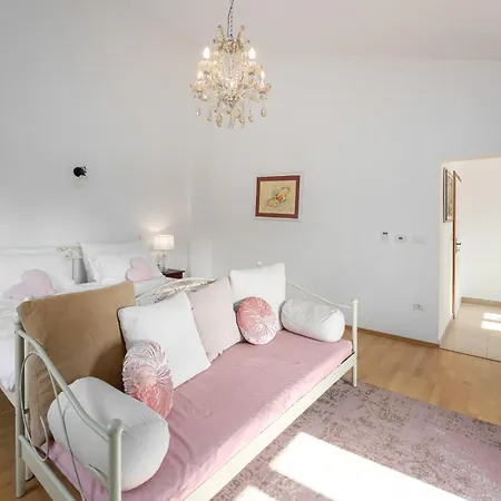 Duga In For 12 People With Sea View & Only 1,2 Km From Villa