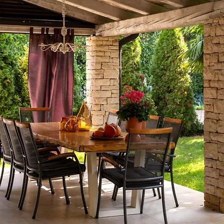Villa Duga In For 12 People With Sea View & Only 1,2 Km From *