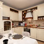 빌라 Duga In For 12 People With Sea View & Only 1,2 Km From 포레치