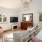 빌라 Duga In For 12 People With Sea View & Only 1,2 Km From 포레치